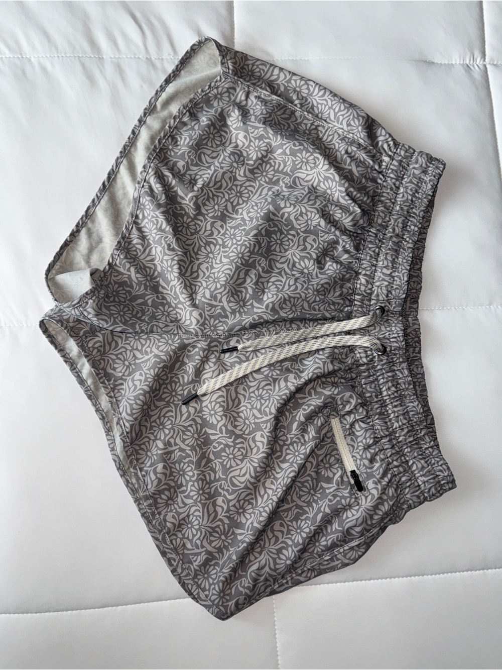 Vuori, Clementine, shorts size M